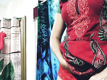 Steamy Indian wife takes a xxx boinking on webcam in a homemade vid