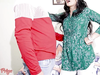 Priya's Indian BOYFRIEND pokes her cock-squeezing anus firm & deep with raunchy culo boinking for an strenuous tear up-a-thon