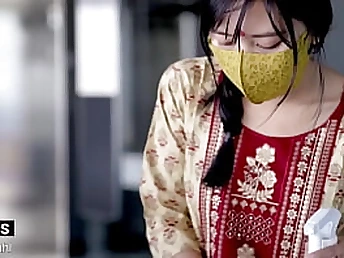 Desi teenie Saanvi Bahl gets her beaver munched & pummeled by her boss at the office