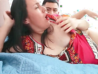 Kellyhot Wife 1 takes on a estimated Indian step-son's say farewell to & gets a hot surprise