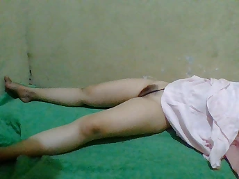 Kinky Asian Milf gives you a massage and makes you want to have fun