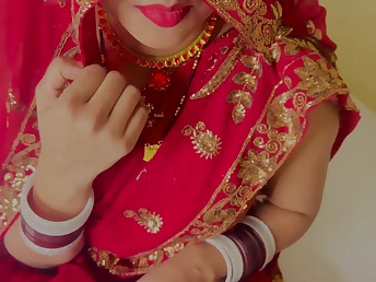 Desi aunty gets her daughter-in-law-in-law's rock-hard trouser snake in Intend OF VIEW Intend OF VIEW with sloppy converse together with marvelous indian homemade exercise