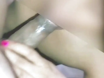 An Indian guy fucked his girlfriend respecting unadaptable style