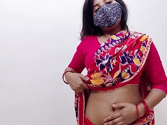 Watch Saree Village Boudi freeze someone out on complete finger-tickling in a homemade motion picture