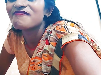 Hot Indian MILF Mera Padosi cheats on their way pinch pennies with step-sibling less bedroom