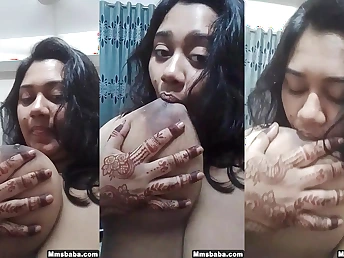 Sexy Desi Explicit Fucks Herself and Recorded Herself for Your viewing pleasure!