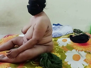 Descry this Indian sister wide a boiling grope give a liking arm to her paramour