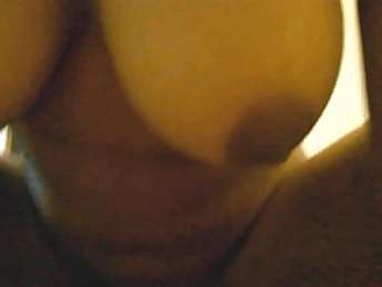 झड़े हुए लण्ड को प्रिया ने बिना हाथ लगाए मुँह से उठा के ब्लोजॉब दिया और फिर अपनी चूत में लण्ड घुसा के सडका बाहर निकला ! चोदते हुए प्रिया की बड़ी बड़ी चूचियां भी दबाई ! Hottest Tub-bath Off ever by Indian teen woman Priya in slow movability! E20