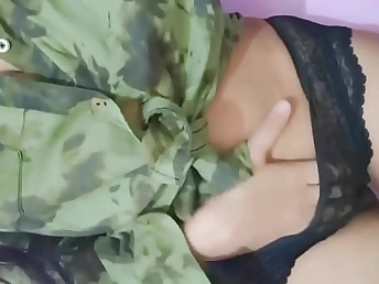 Watch this Indian sis flash her pussy & milk while her desi buddy watches in shaking