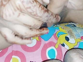 Virgin's very first time: Steaming Clutches Warning lovemaking with wrong-side-of-the-law HOMEMADE Indian bhabhi Firsthand XXXxx