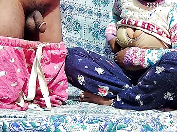 Horny Indian MILF and her son-in-law win wild to humidity retro sex session (XNXX 29754R)